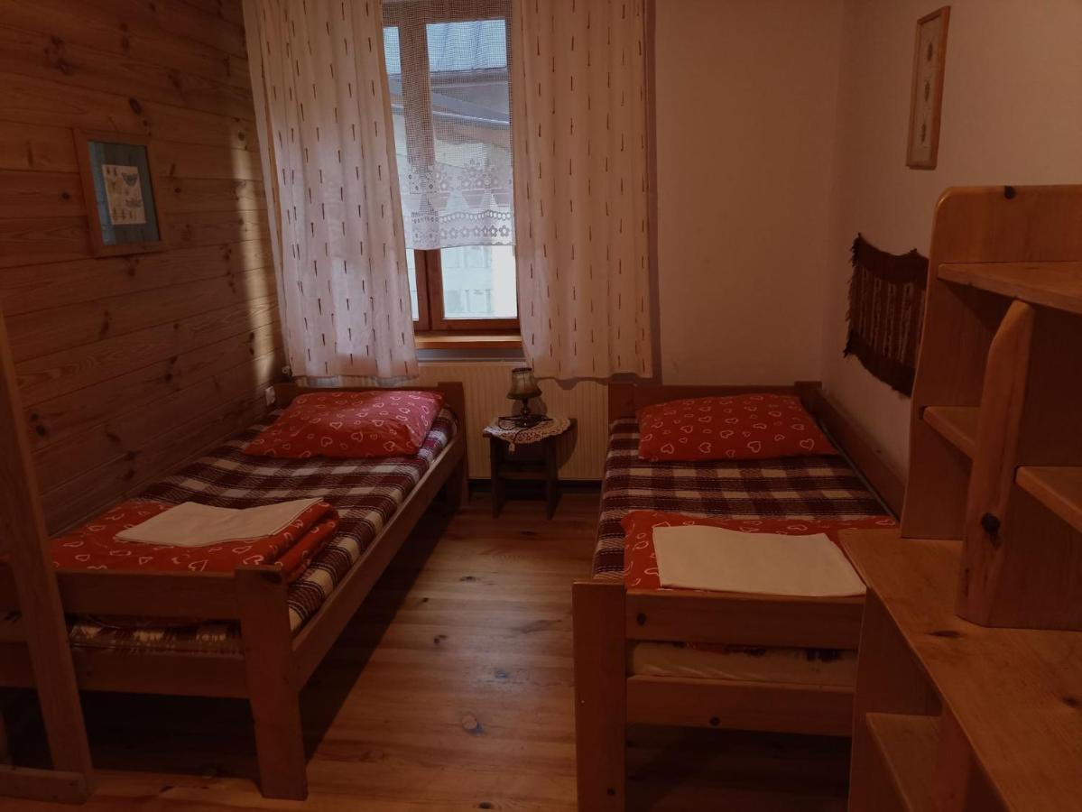 Hajstra Hotel Krempna Exterior foto